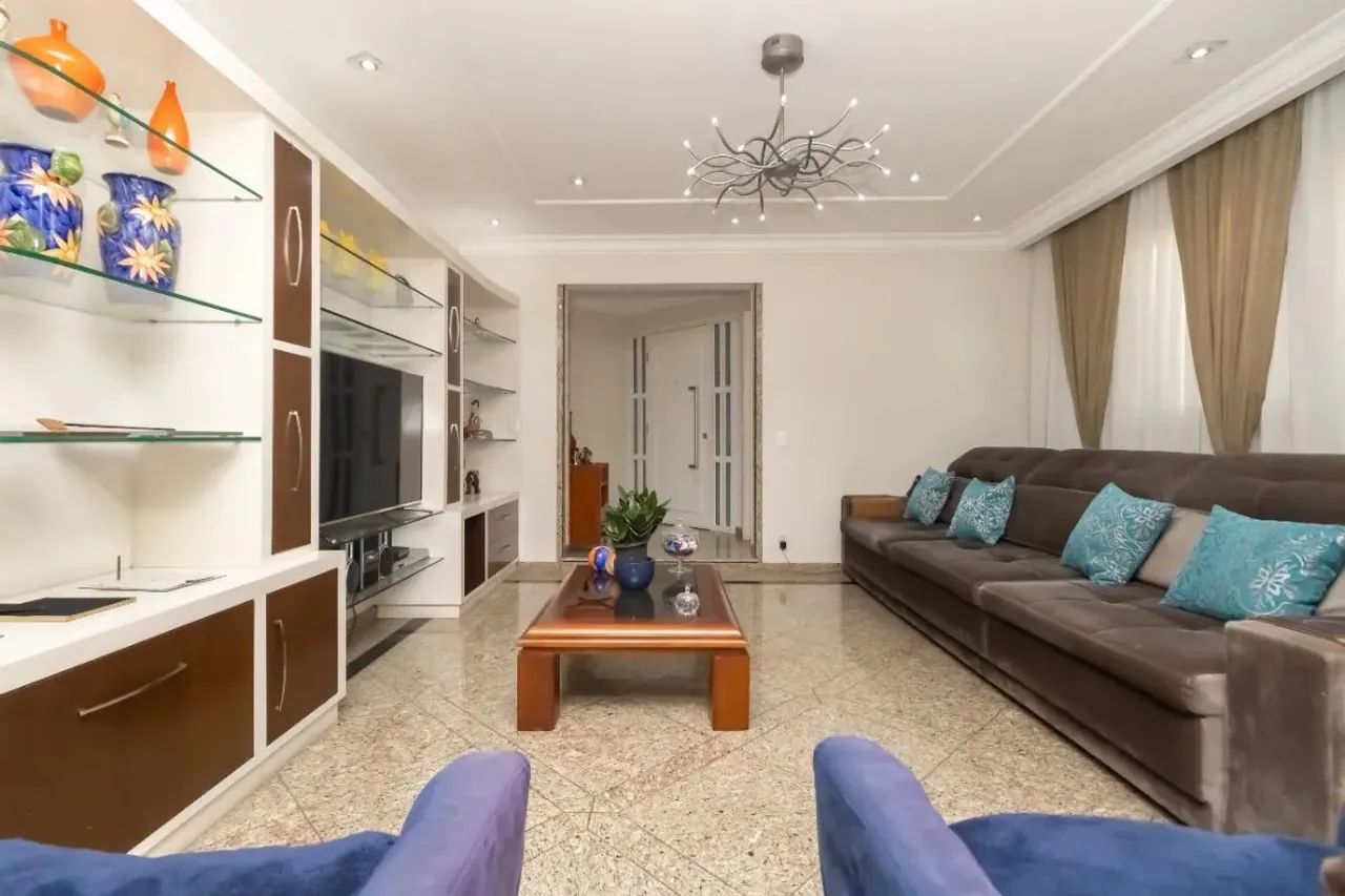 Apartamento tipo para venda com 3 quartos, sendo 1 suíte, 158m² - Foto 2
