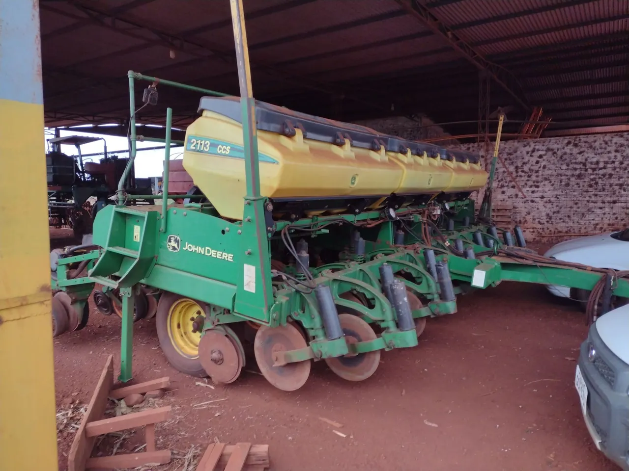 Plantadeira John Deere 2113 CCS - 2014