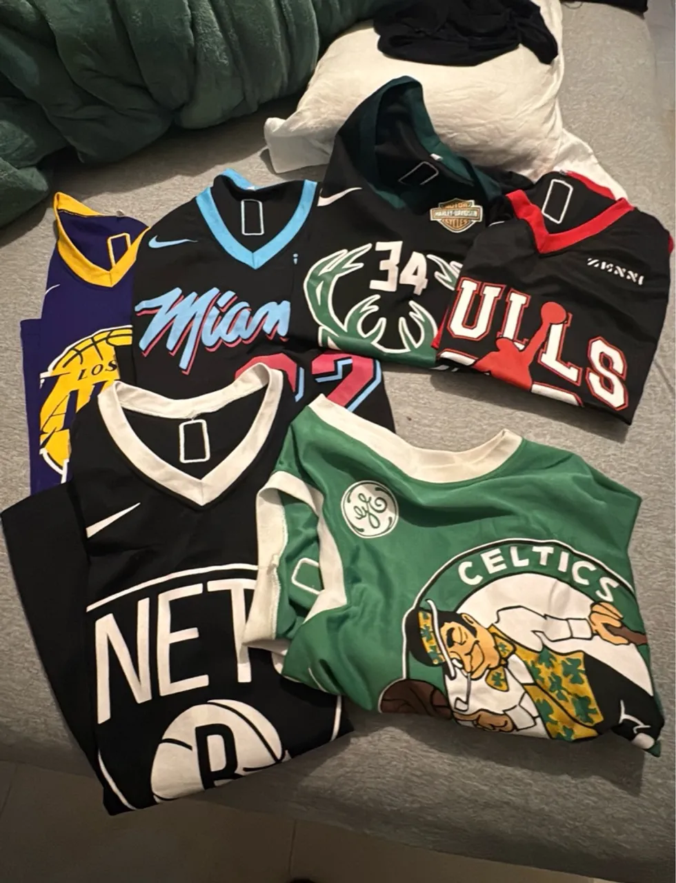 Camisas de times NBA e outras