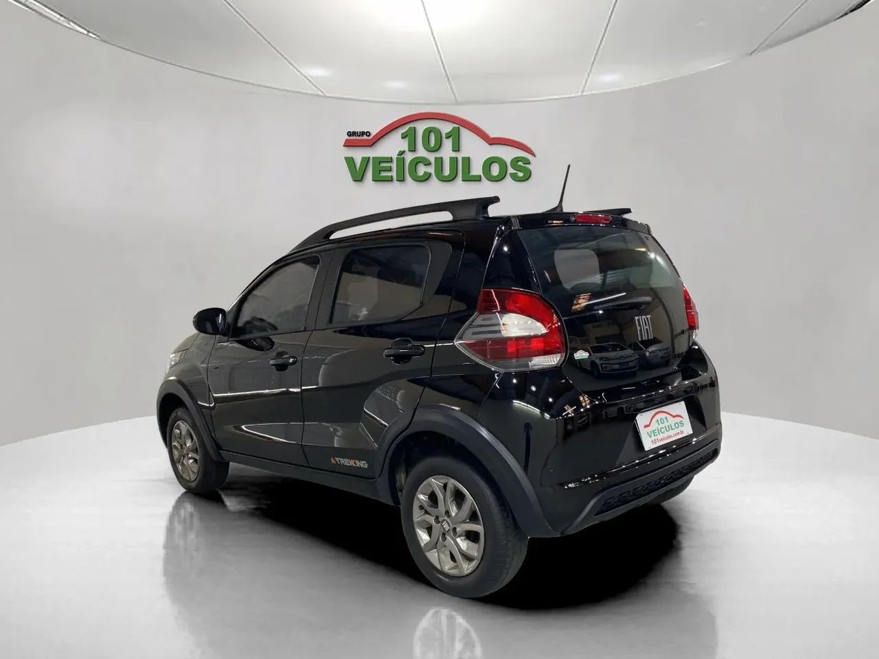 Fiat Mobi Trekking 1.0 Flex 5P 2022 - Foto 4