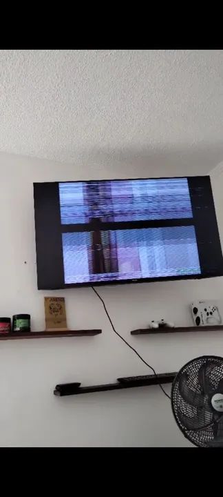 TV Philips 50 polegadas com defeito na tela