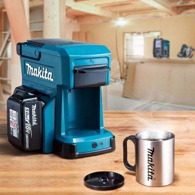 Cafeteira A Bateria Makita 18v 12v Dcm501z - Foto 5