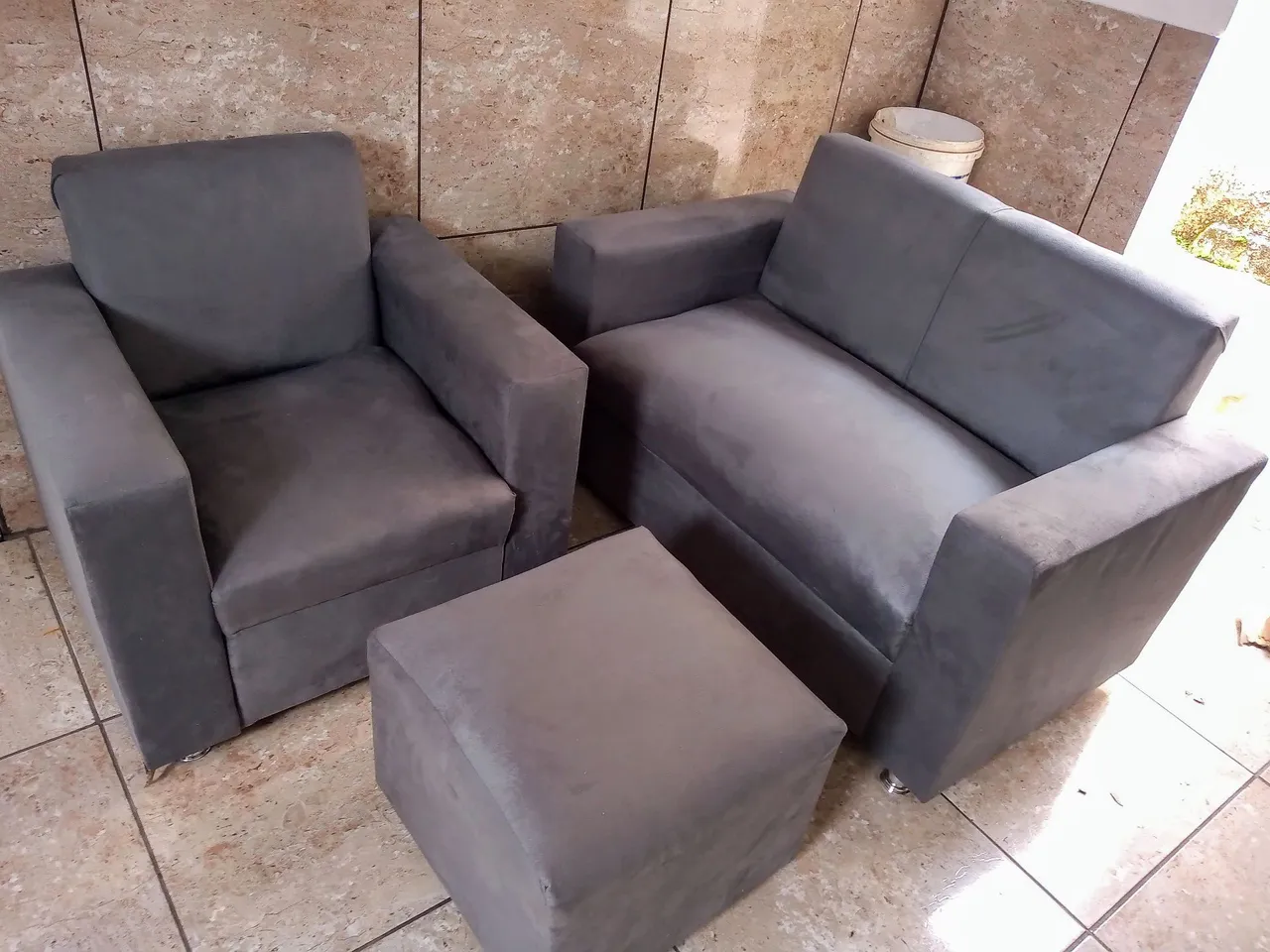 Conjunto de Sofá e Poltrona Cinza novos direto da fábrica