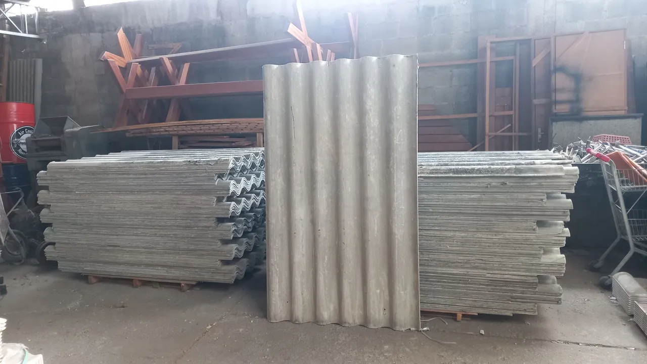 Telhas Onduladas de Fibrocimento 1,83 X 1,10 X 5mm (SEMI-NOVAS)