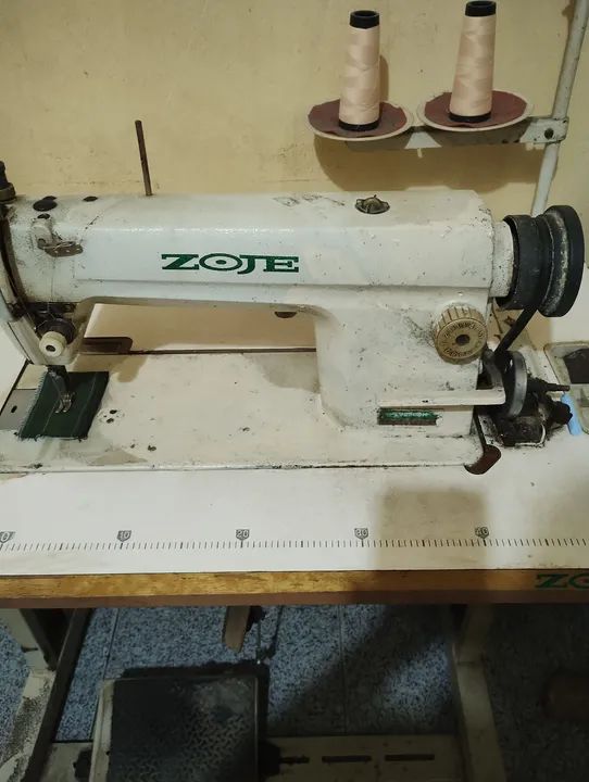 Máquina de Costura Industrial ZOJ