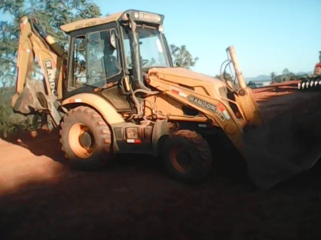 retroescavadeira randon - Foto 5