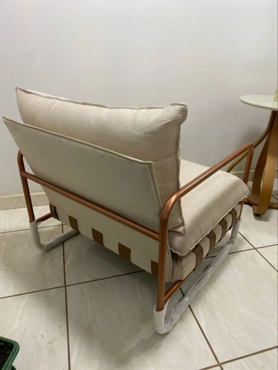 Poltrona Katy  Com 83 Cm De Altura - PRONTA ENTREGA! - Foto 2