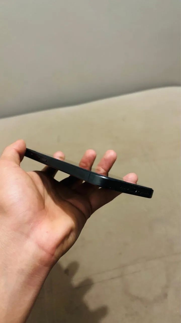 iPhone 15 PRO - Foto 4