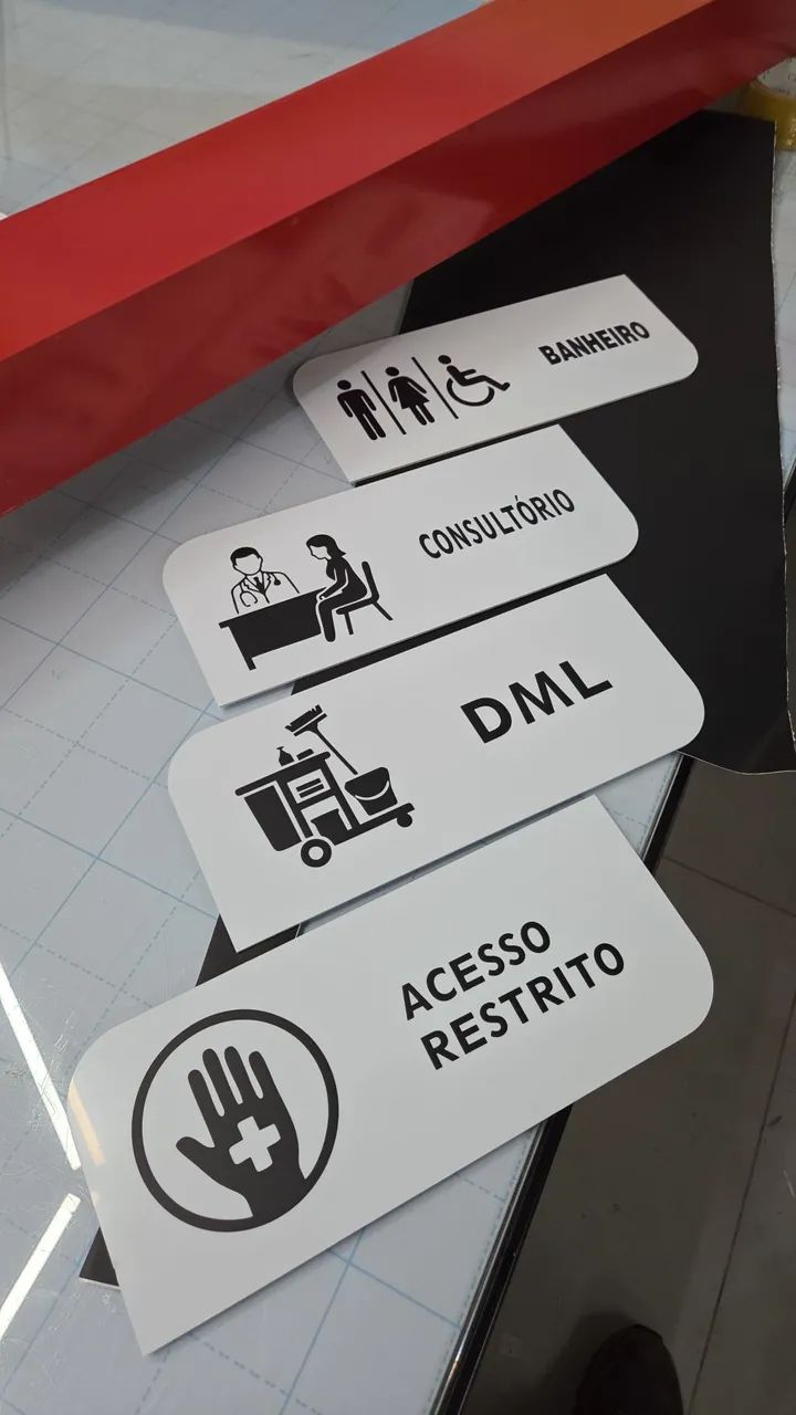  Comunicação Visual, Adesivos e Envelopamento Profissional - Renove seu Espaço! - Foto 2