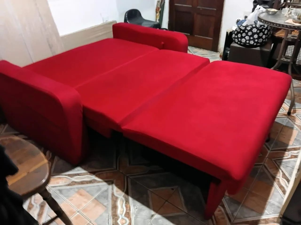 sofá cama semi-novo