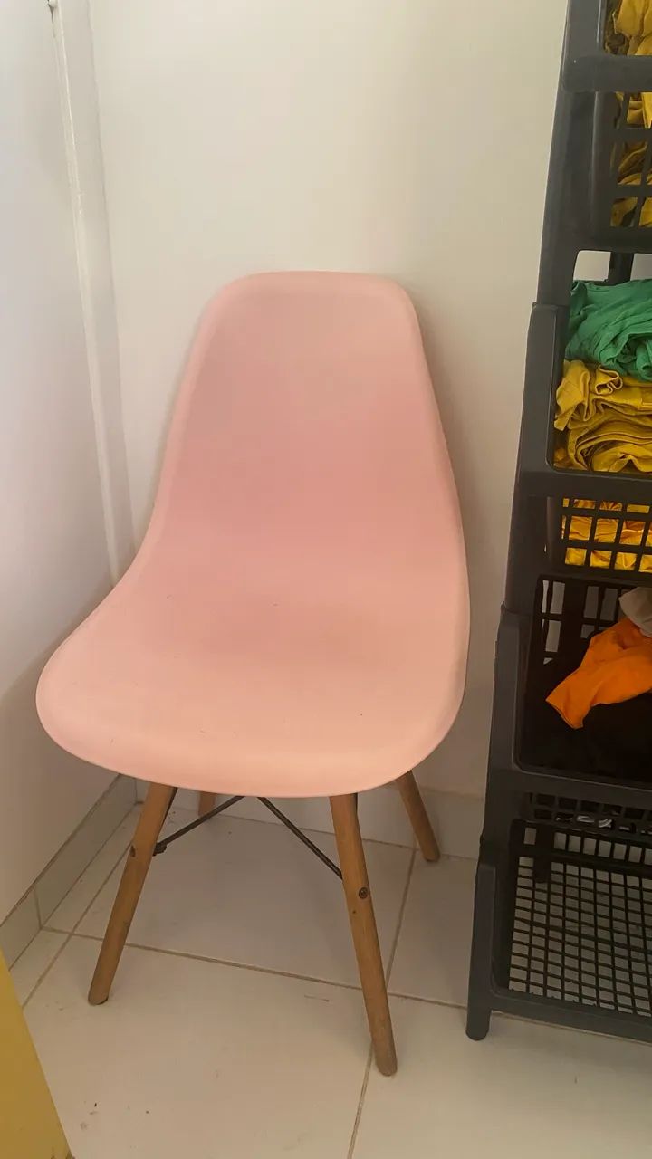 Cadeira Charles Eames Eiffel Rosa  - Foto 2