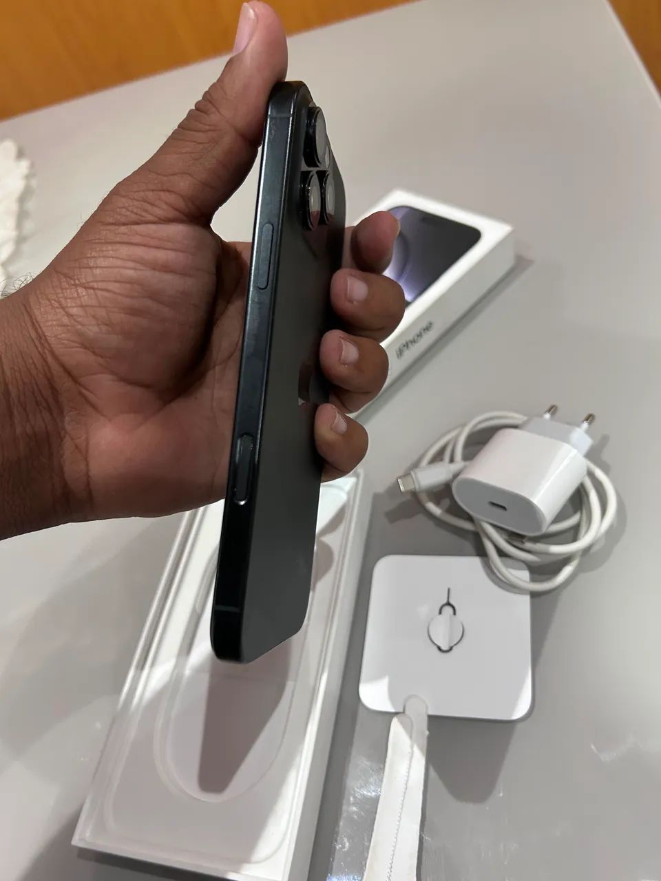 iPhone 16 Pro Max 256 GB - Foto 2