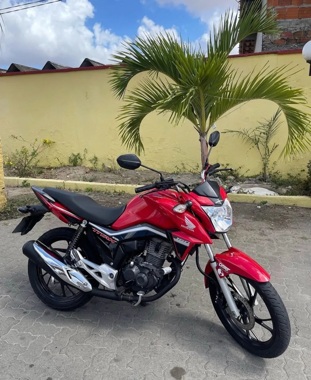 Titan160 parcelado 