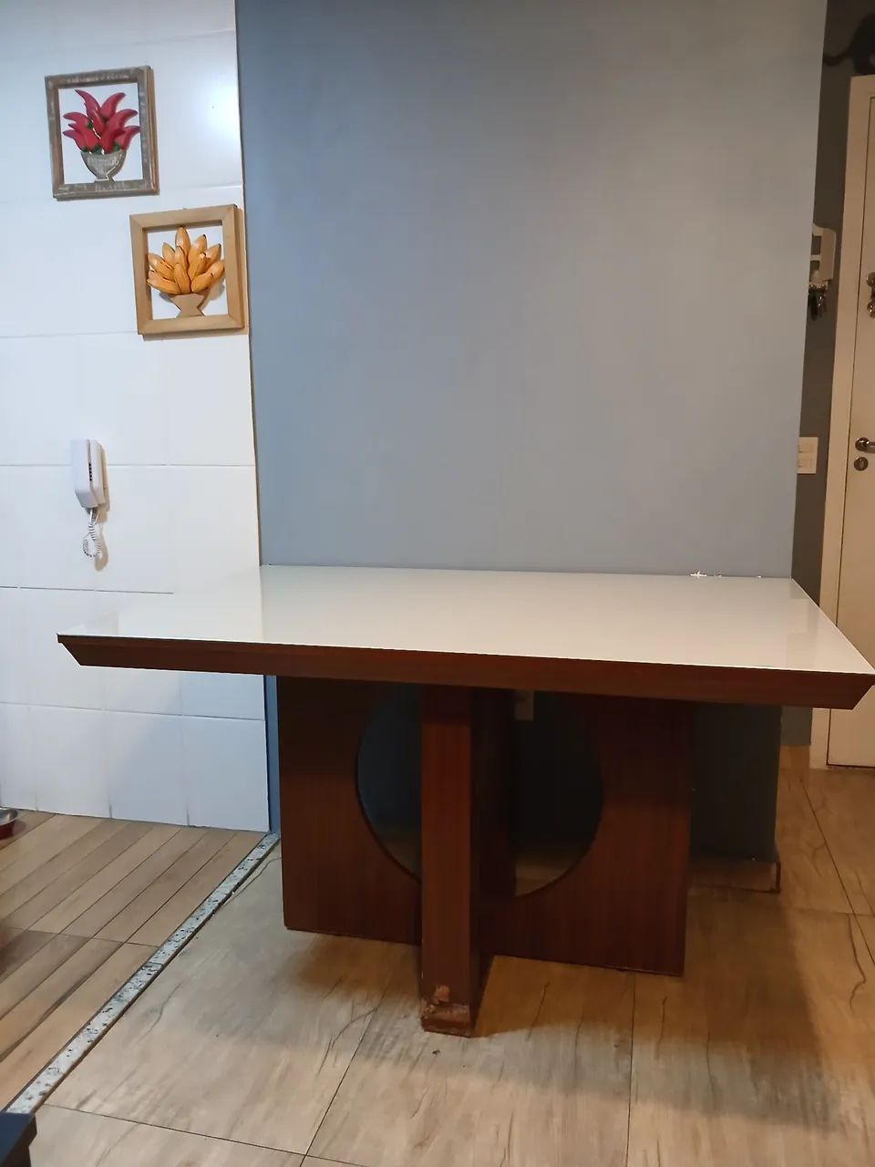 Mesa sala de jantar usada somente a mesa - Foto 3