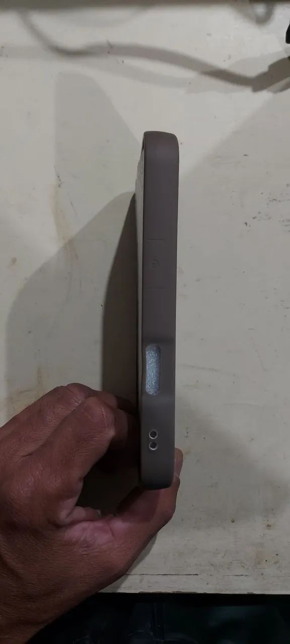 Vendo case iPhone 16 Pro - Foto 3
