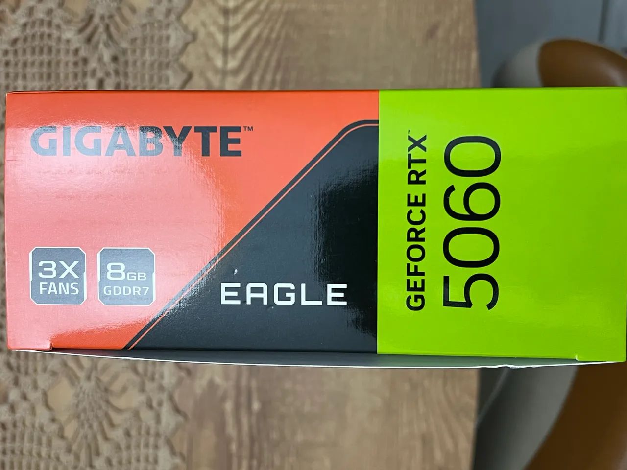 Placa de Vídeo RTX 5060 Eagle Max OC - Lacrada Com NF - Foto 3