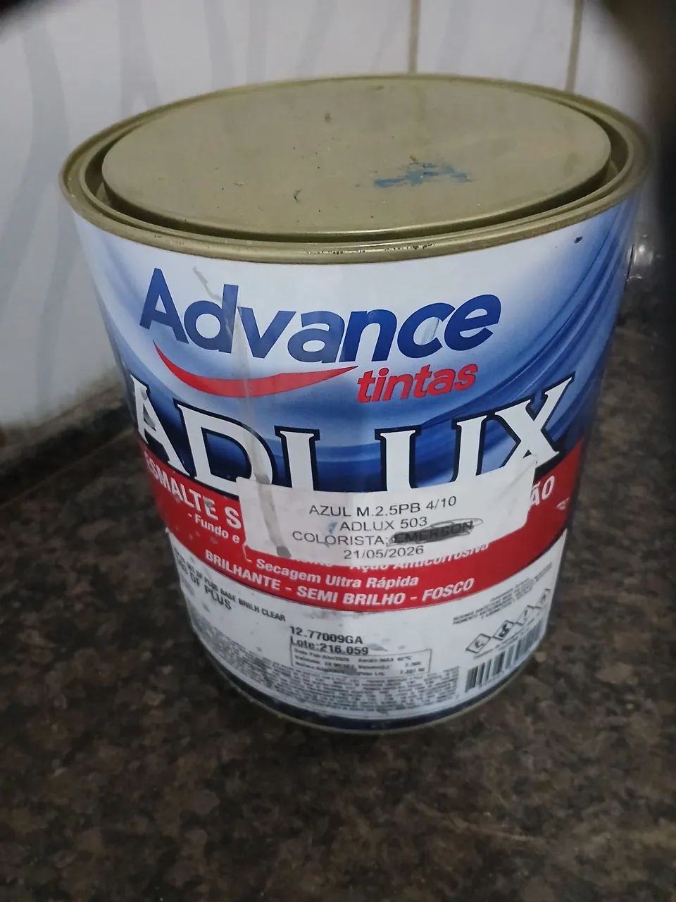 Vendo um galão lacrado de tinta esmalte azul 150 reais moro no bairro São Gabriel BH  - Foto 2