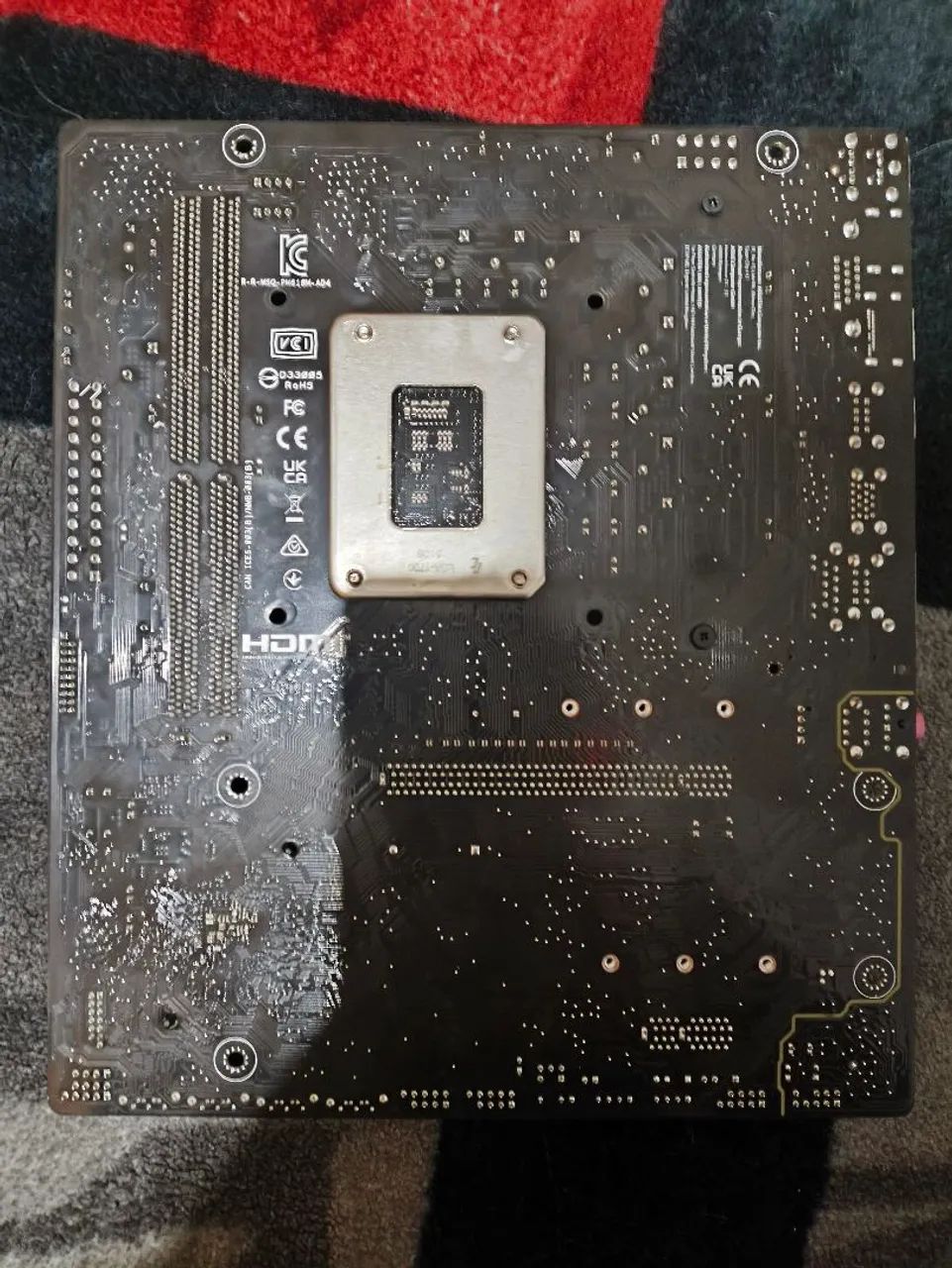 Placa mãe Asus h610m ddr4 lga1700 - Foto 3