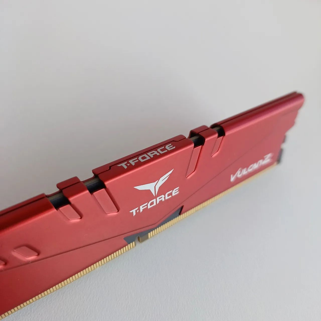 Memória RAM Desktop Gamer Team Group T-Force Vulcan Z 16GB DDR4 2666Mhz Red - DEFEITO - Foto 3