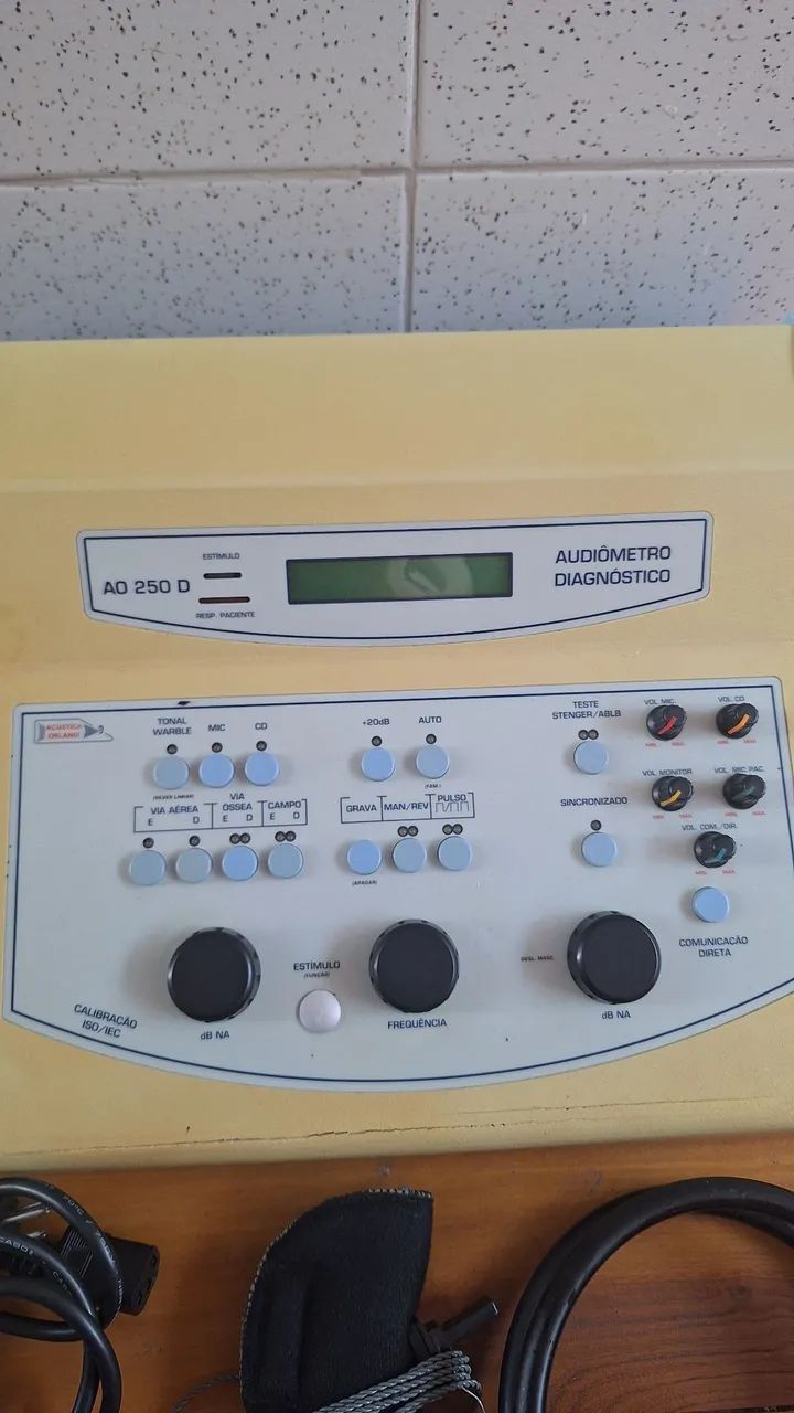 VENDO AUDIÔMETRO - Foto 4