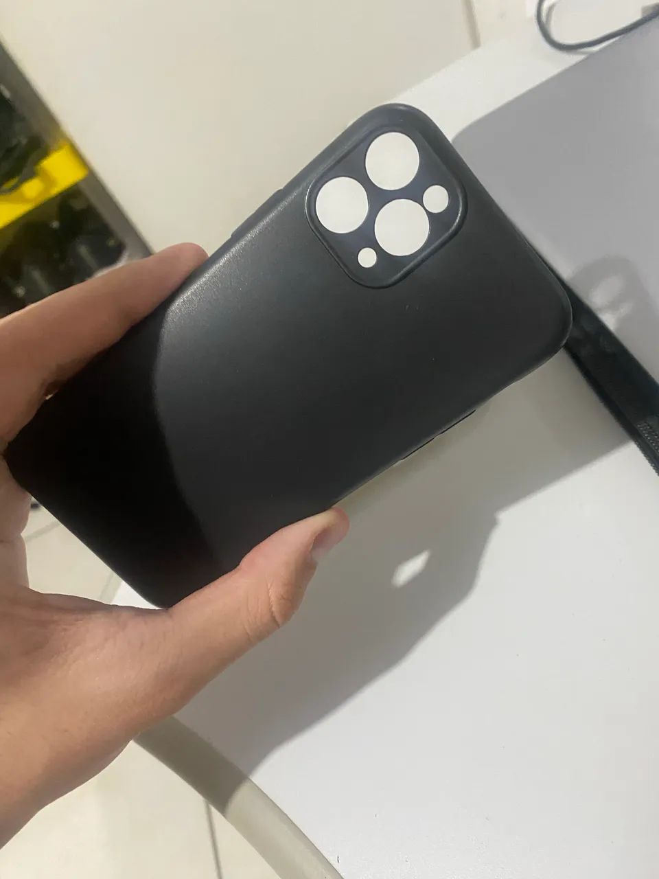 Vendo duas capinhas do iPhone 11 Pro