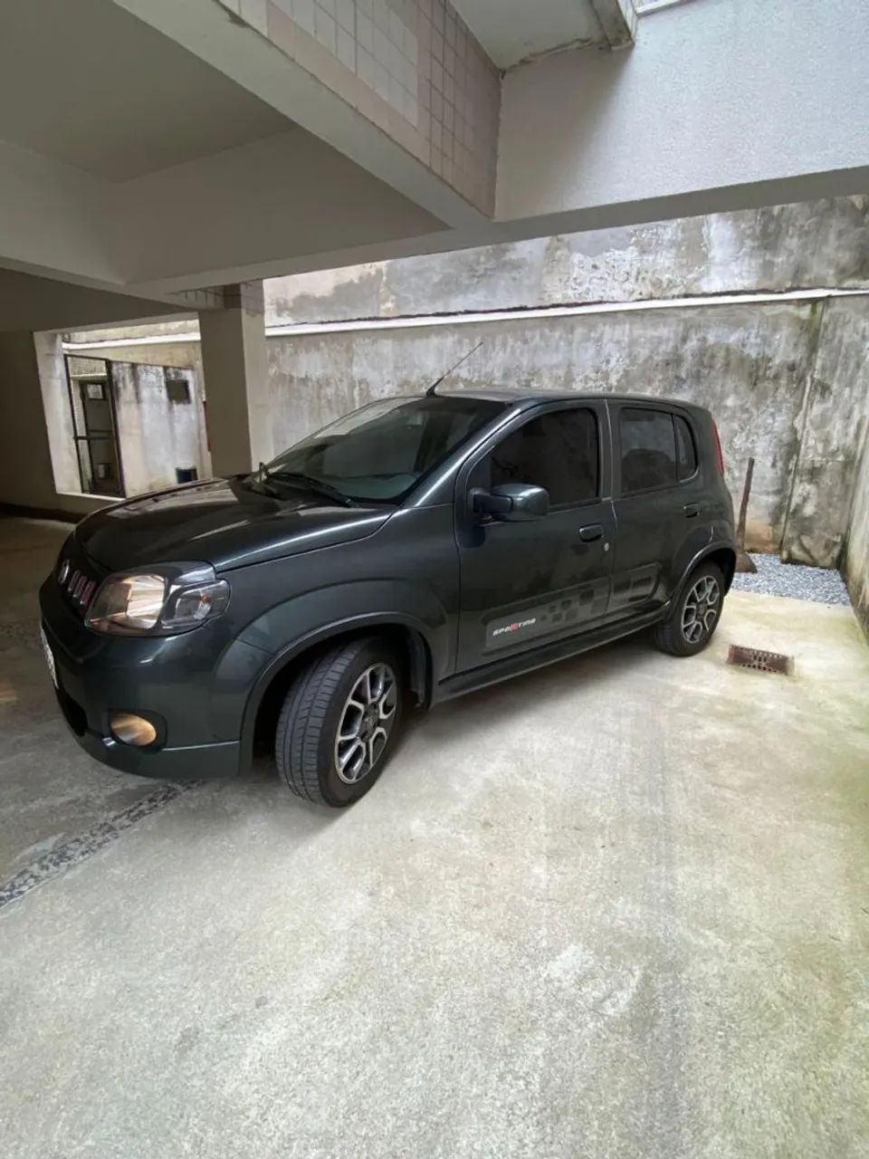 Fiat Uno Sporting 1.4 EVO Fire Flex 8V 4P 2012 - Foto 3