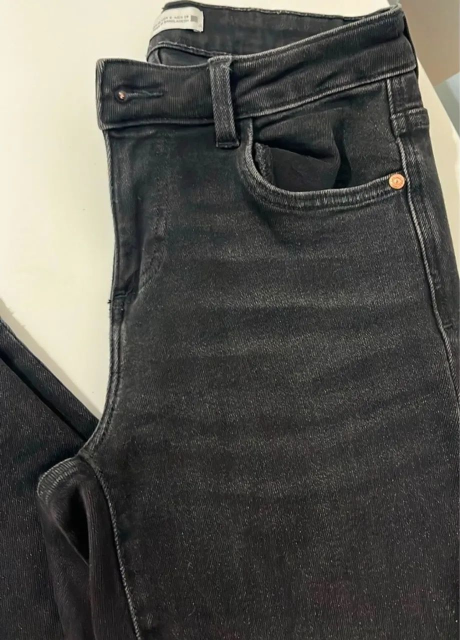 calça jeans Zara preta - Foto 2