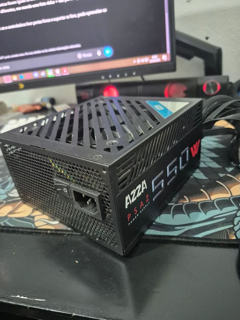 Fonte Azza PSAZ 550W 80 Plus - Excelente estado  - Foto 2