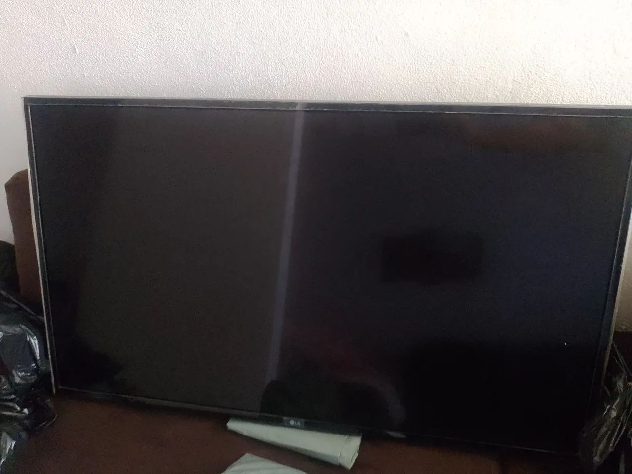 Vendo tv 49 polegadas R$ 300 reais problema na tela . - Foto 3