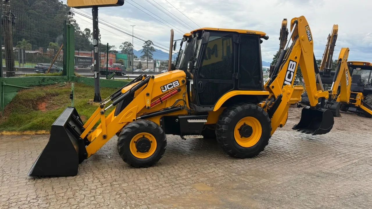 Retroescavadeira Jcb 3cx   - Foto 3
