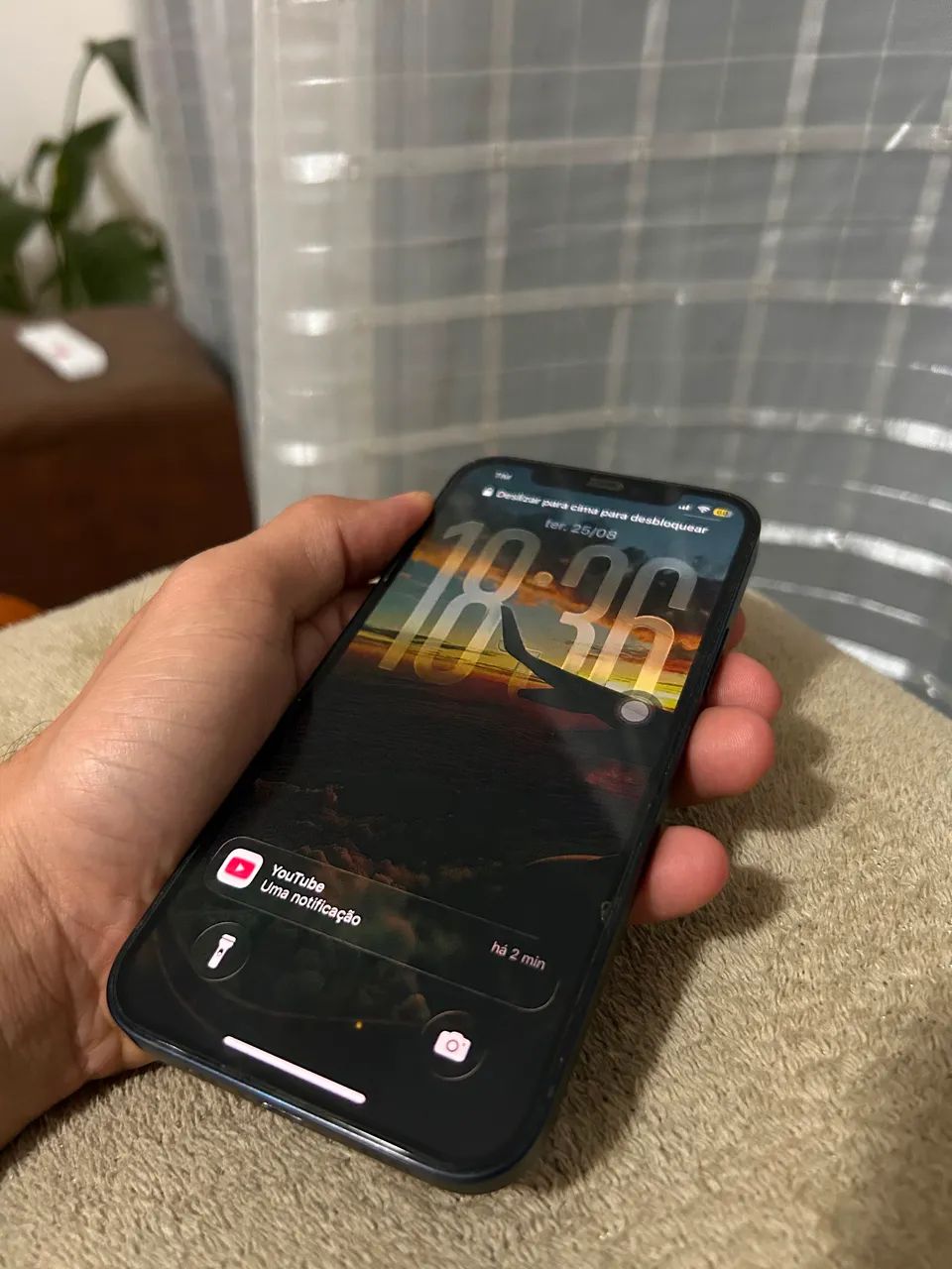 iPhone 12 64GB - Foto 2