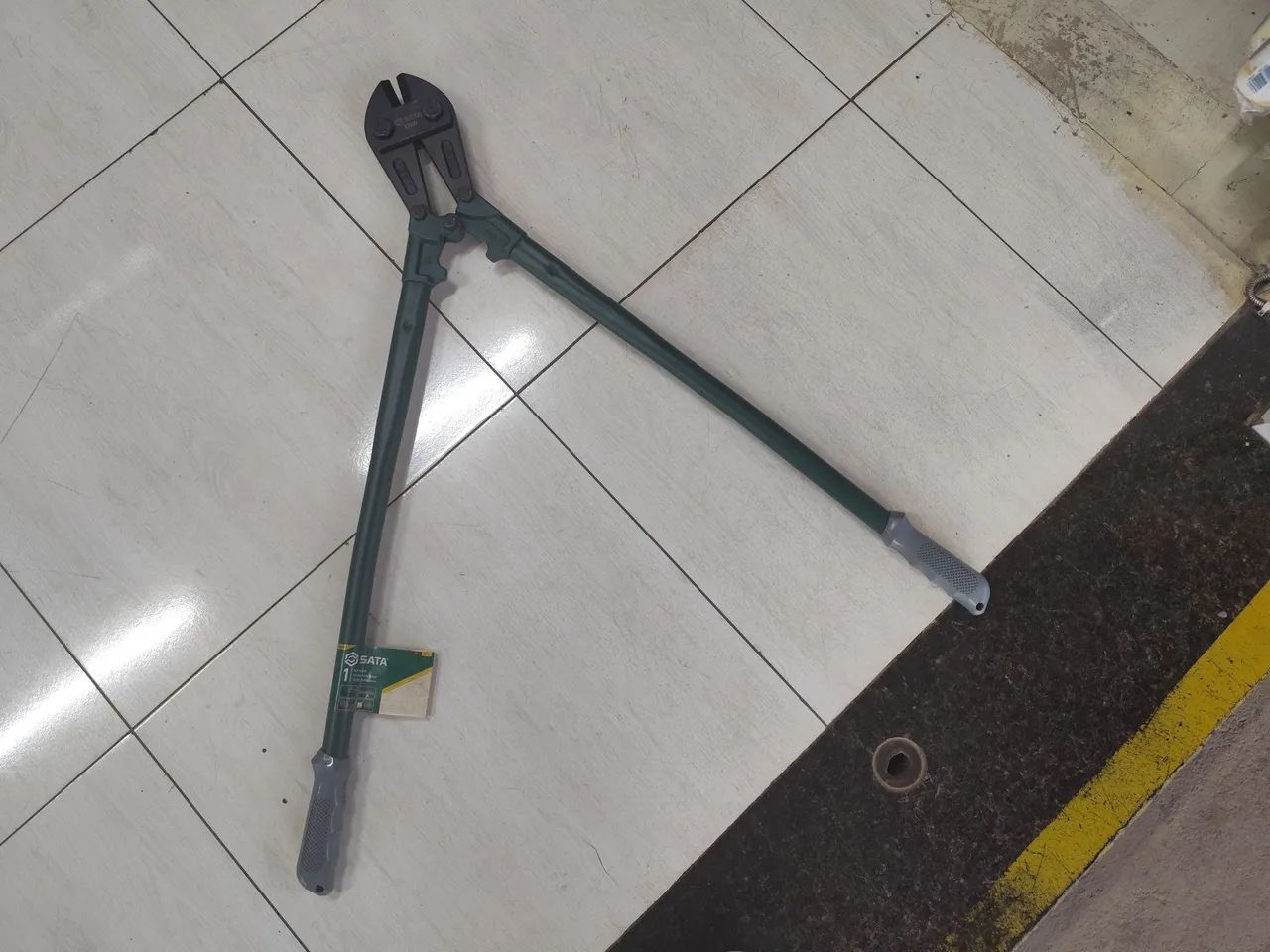 Alicate Corta Vergalhão 