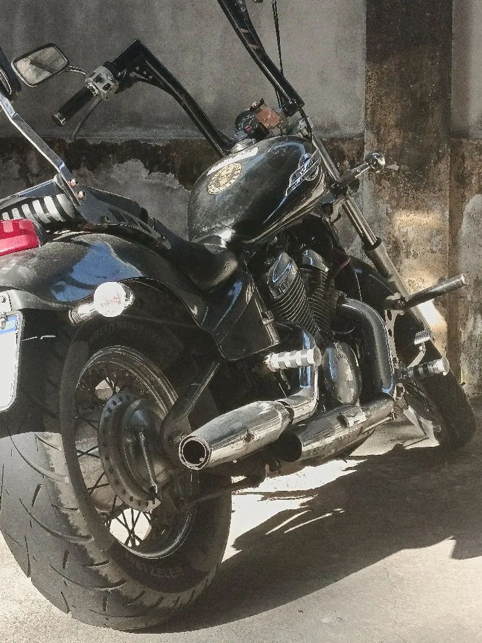 Shadow 600 2001 com seca 14"