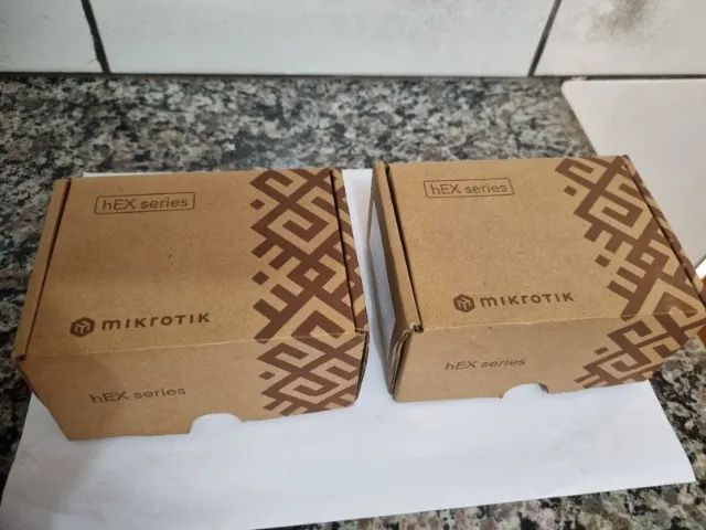 MikroTik hEX RB750Gr3