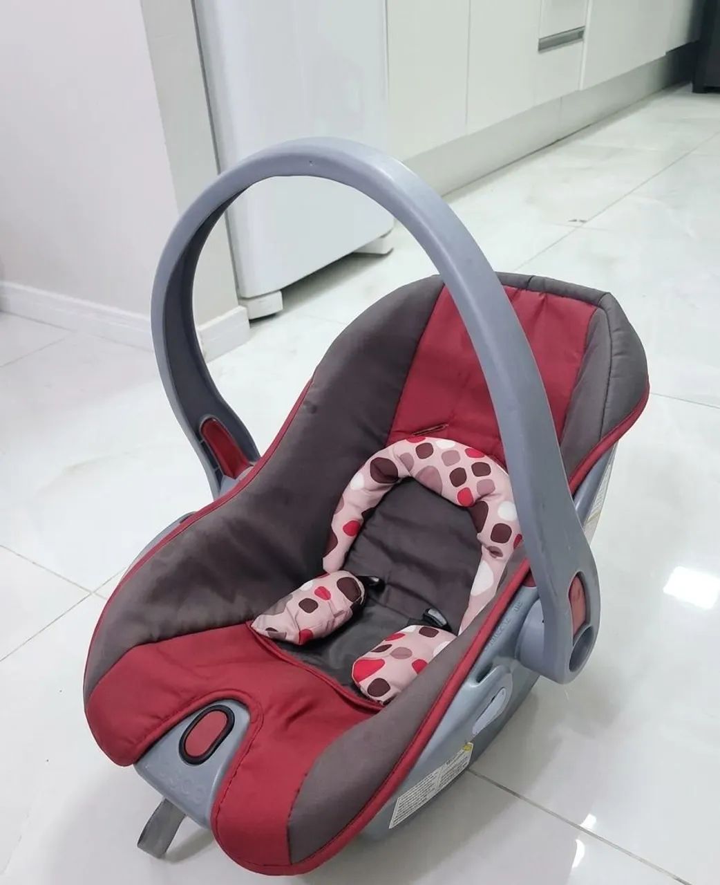 Carrinho de bebê e bebê conforto  - Foto 2