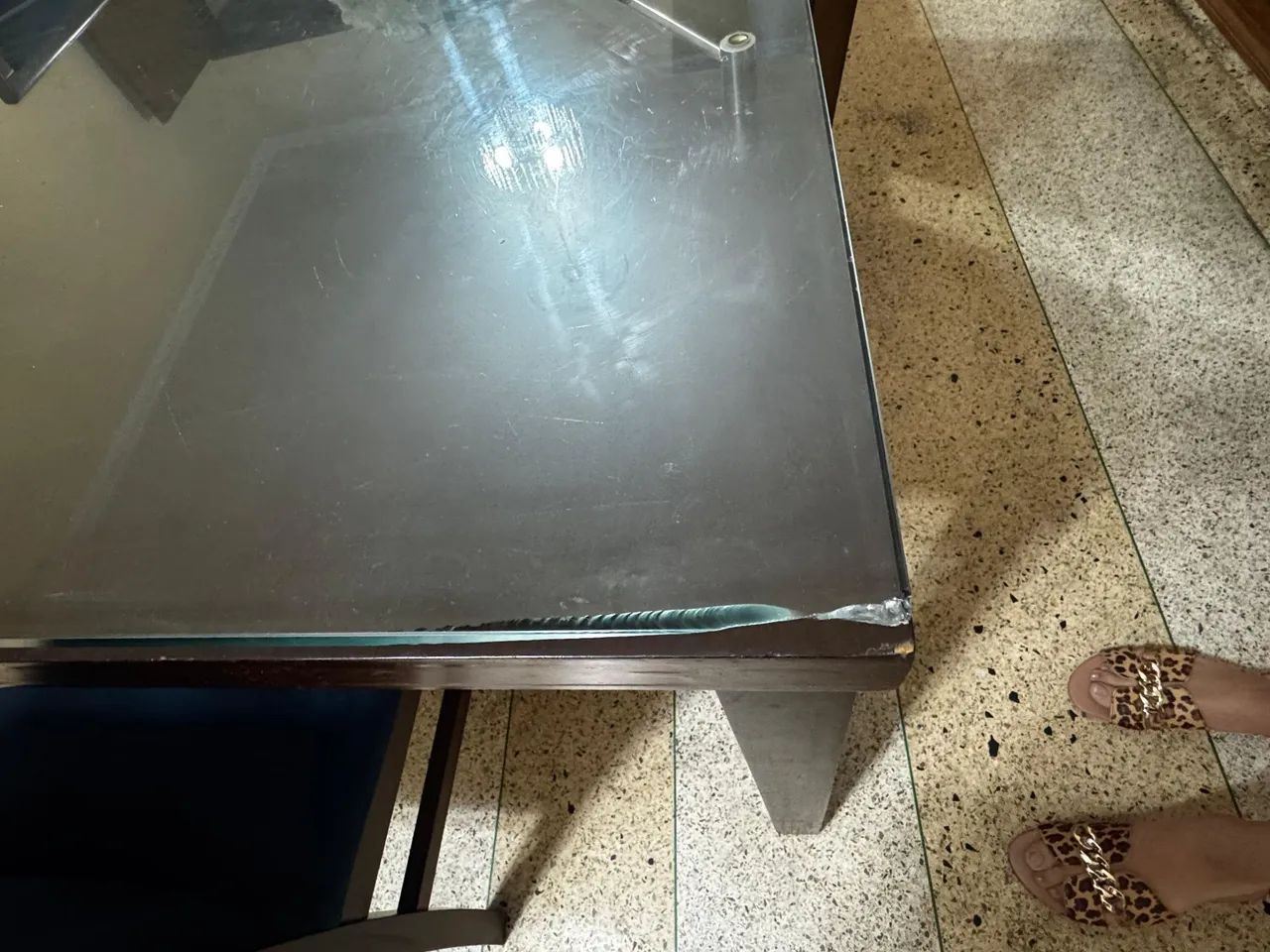 Mesa de Jantar + 8 cadeiras - Foto 2