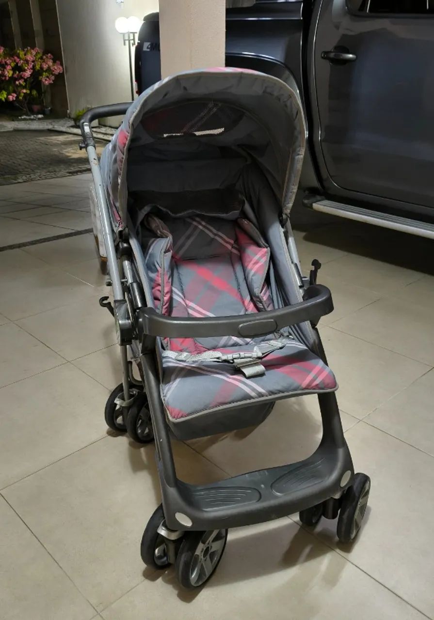 Carrinho de bebê Burigotto usado