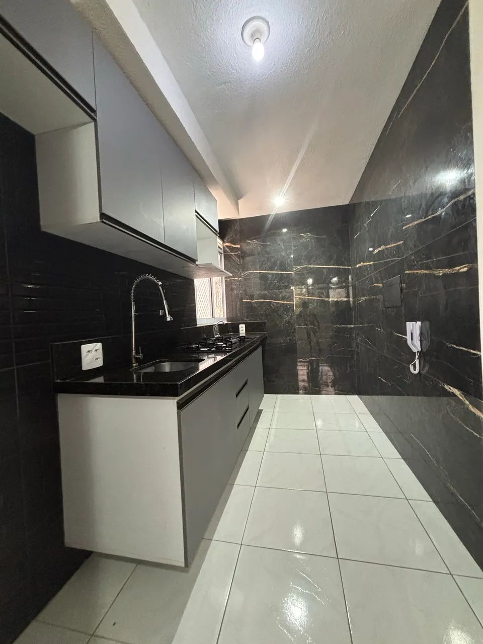 Alugo apartamento na lagoa redonda