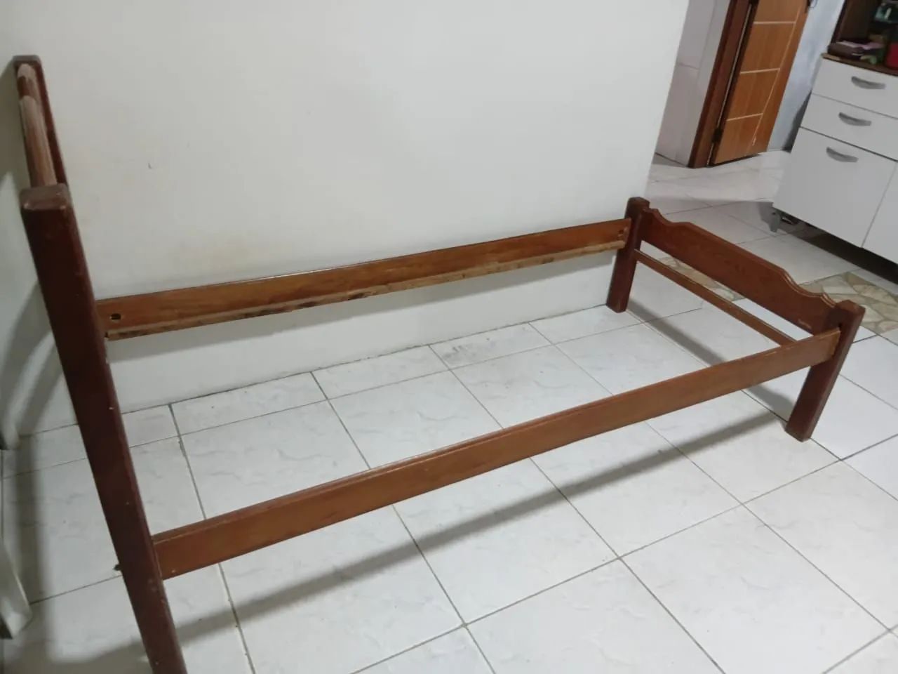 Cama solteiro de madeira - Foto 2