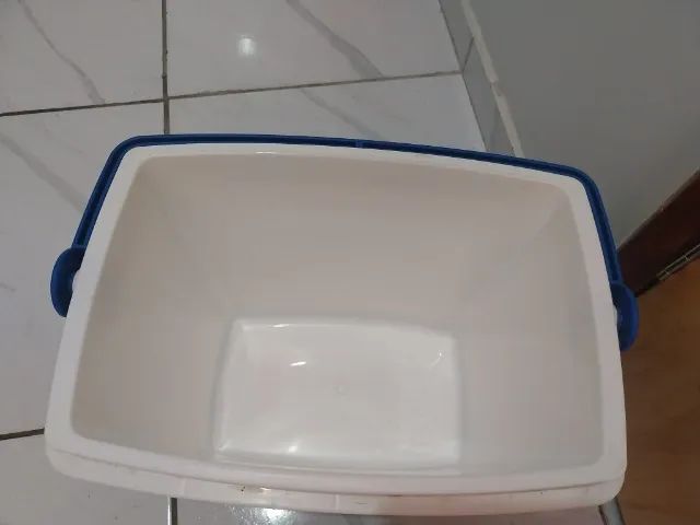 Cooler - Catete (levo na roleta do metro Catete) - Foto 2