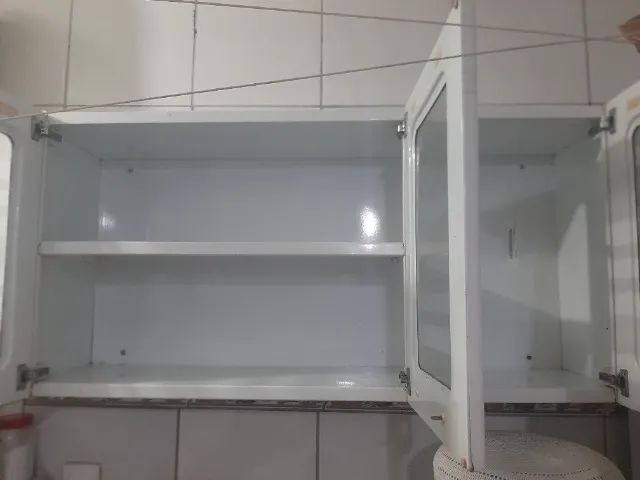 Armário de parede 3 portas de vidro  - Foto 3