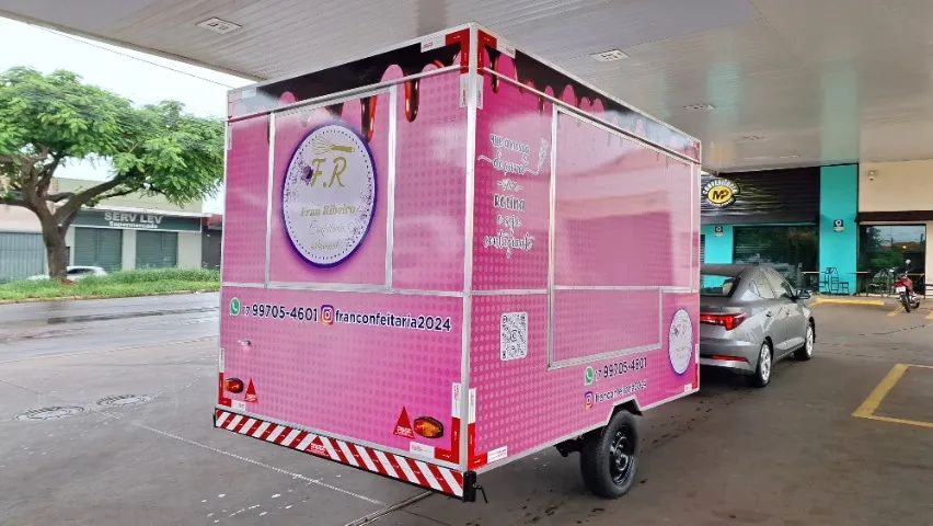 Trailer bolos food