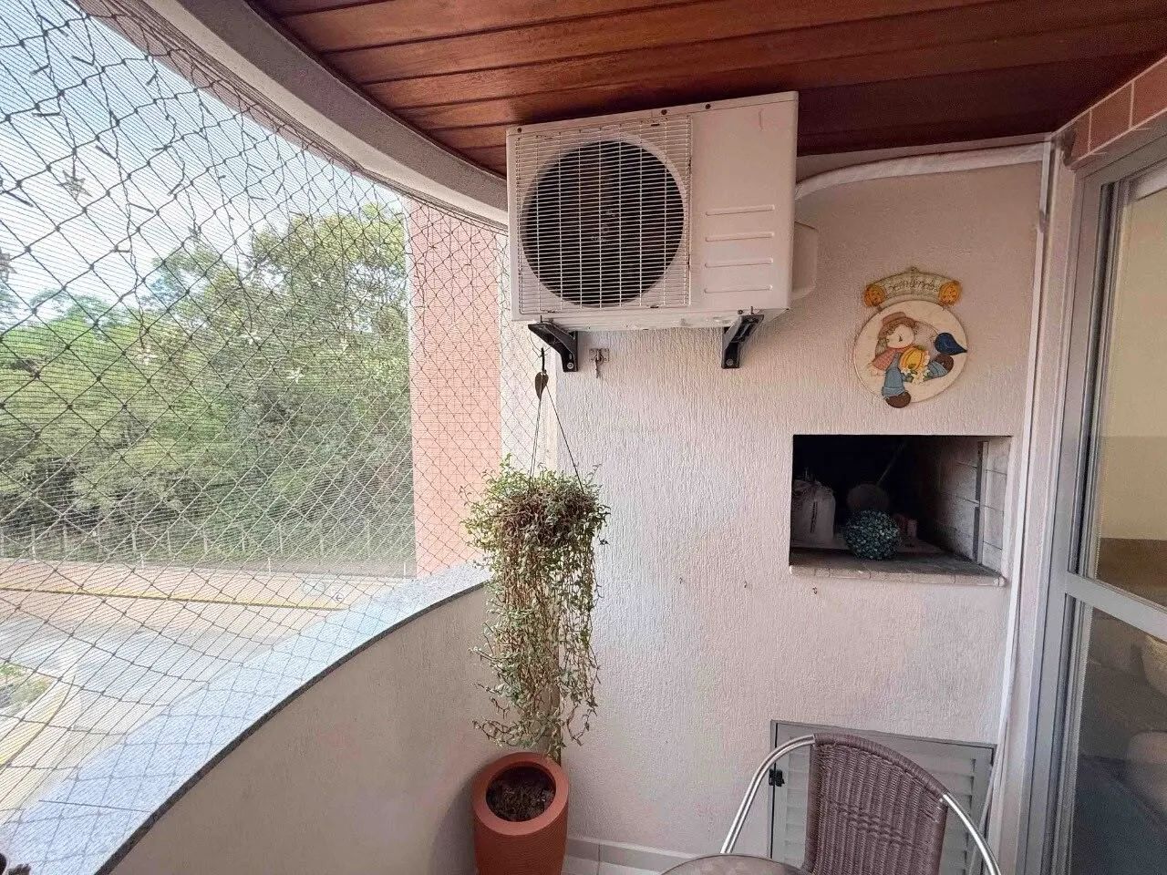 Apartamento de 3 quartos com suíte e sacada em Itacorubi, Florianópolis - Foto 4