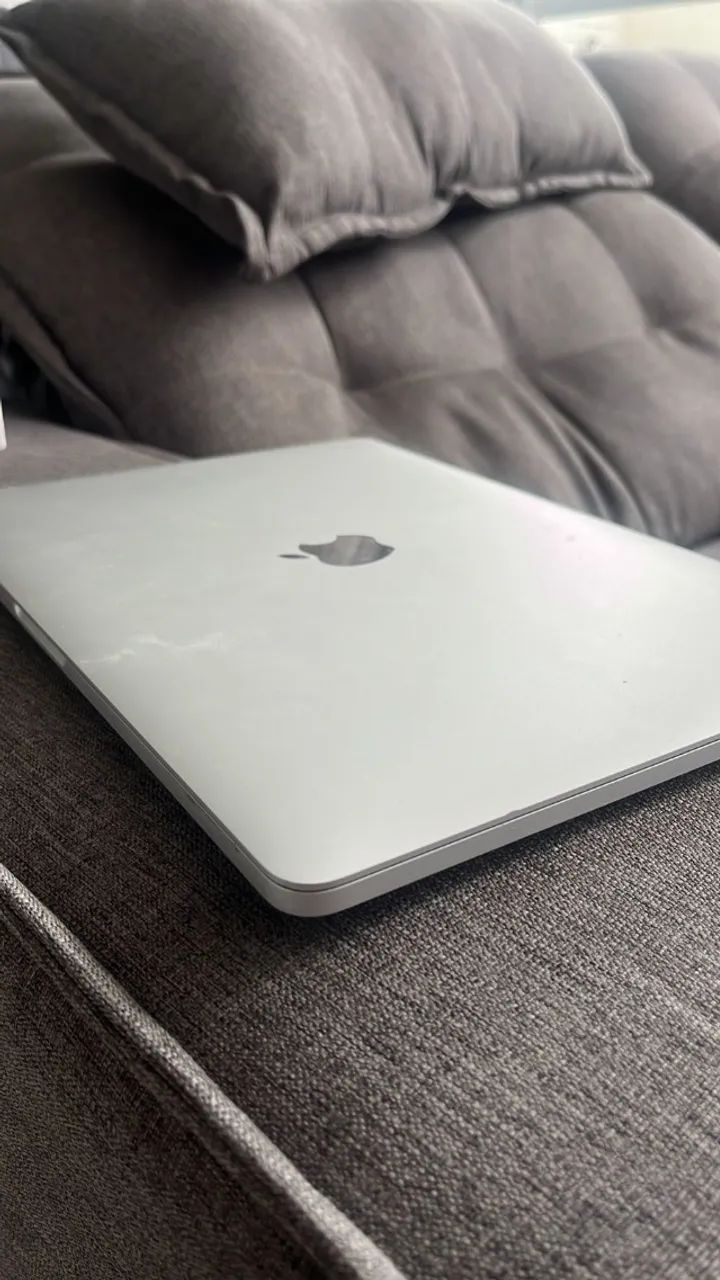 MacBook Pro 13 2020 - i5 | 16GB RAM | 256GB SSD | Touch Bar