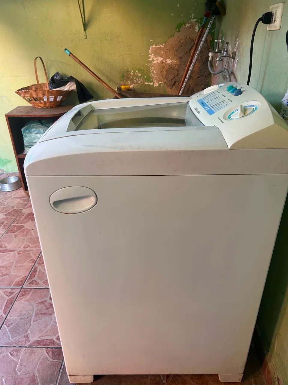 Máquina de lavar 10k eletrolux com defeito  - Foto 5