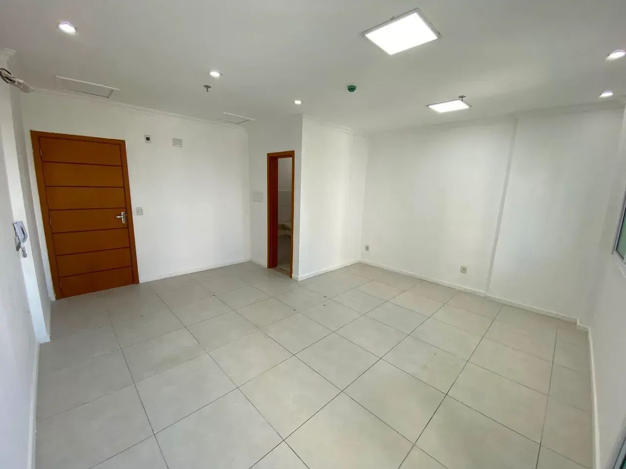 Oportunidade - Sala Comercial no vitta office - Nascente - 1 vaga de garagem - Foto 3