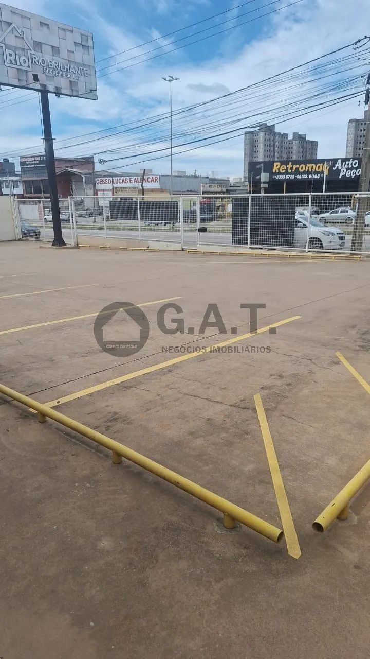Predio Comercial na Vila Nova Sorocaba: 3 Quartos, 3 Suítes, 3 Salas, 1.700m² - Aproveite!