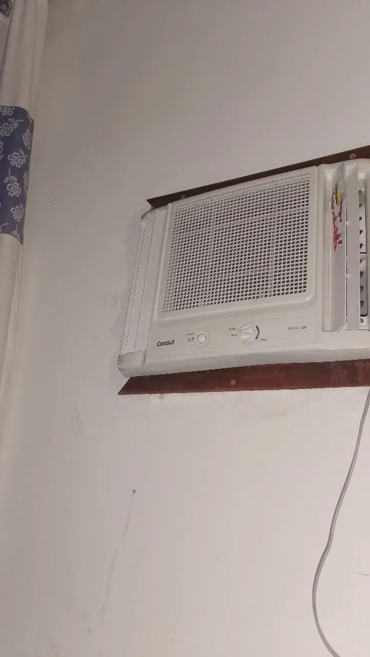 vendo ar de janela com defeito não tenho interesse em consertar mas ta gelando 