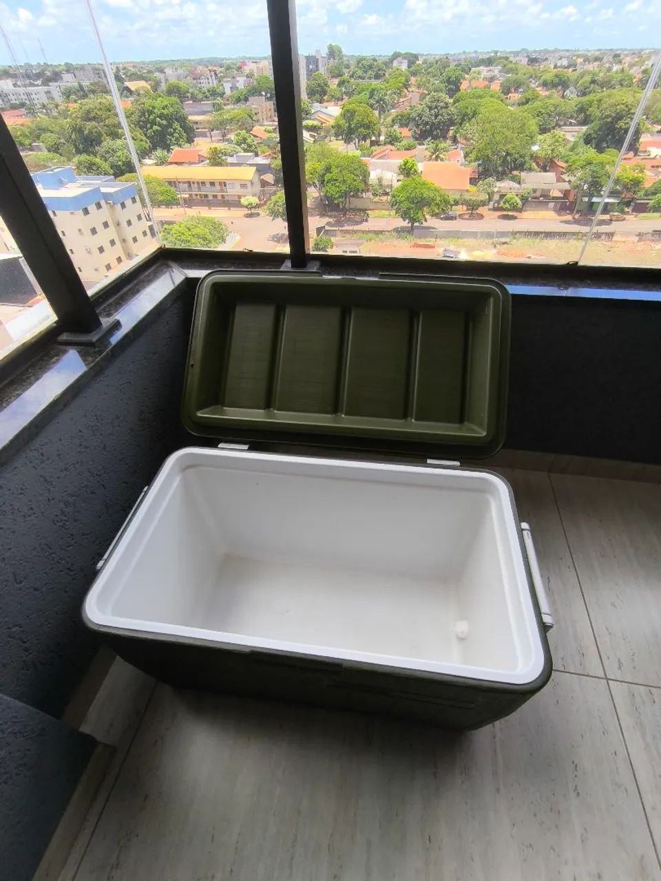 Caixa Térmica Coleman 45,4L - Foto 2