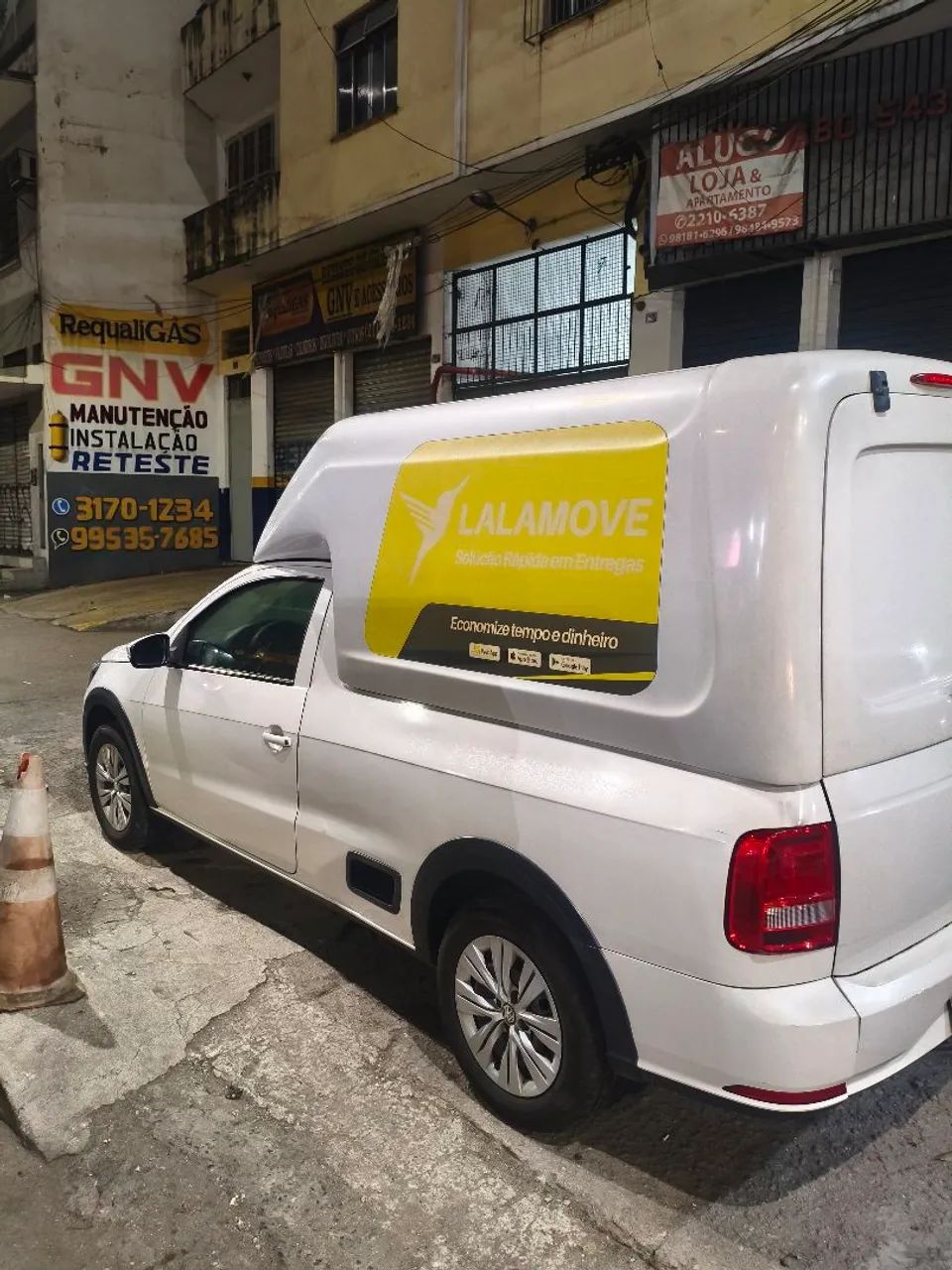 Faço frete Saveiro 